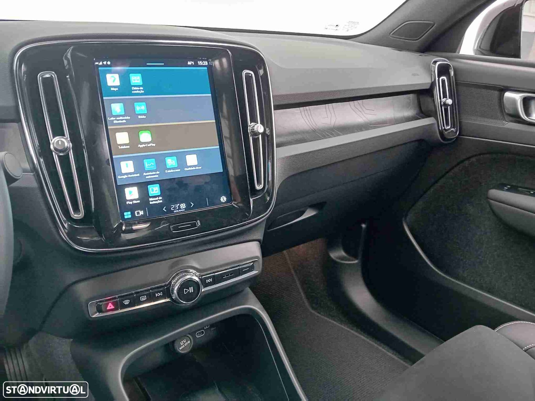 Volvo C40 Recharge Plus - 13