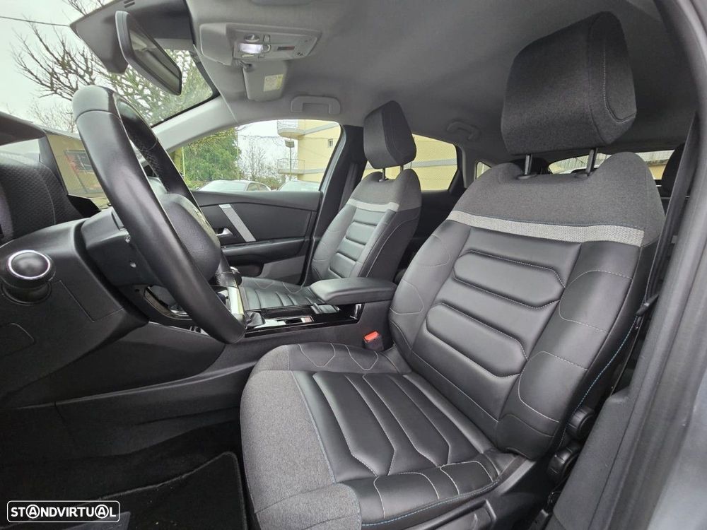 Citroën C4 1.2 PureTech Shine Pack EAT8 - 17