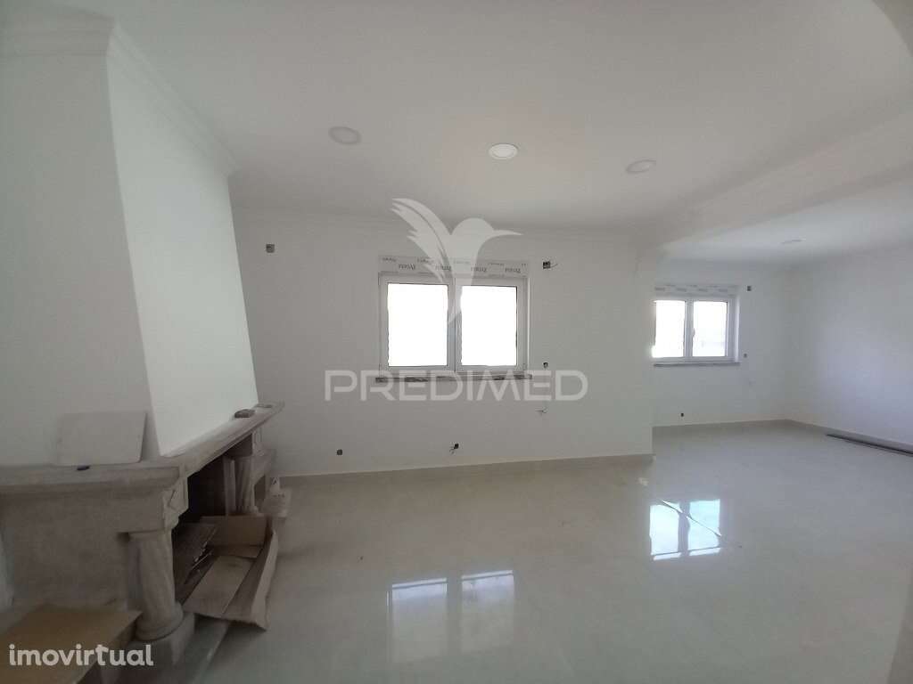Vende se Moradia T4+2 Foros da Amora - Grande imagem: 5/40