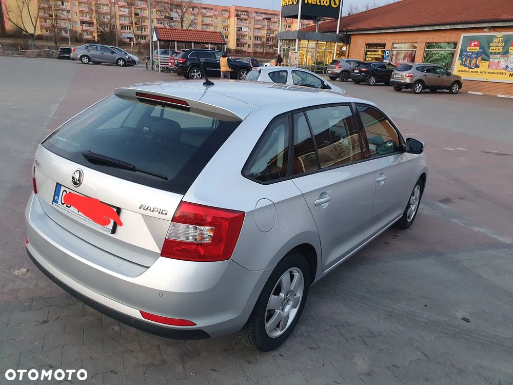Skoda RAPID 1.6 TDI DPF Ambition - 4