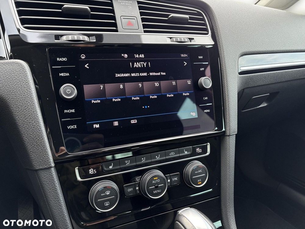 Volkswagen Golf - 19