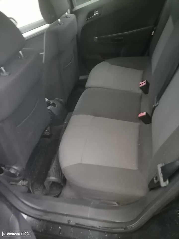 Opel Astra 1.3 CDTi Enjoy EcoFLEX - 6