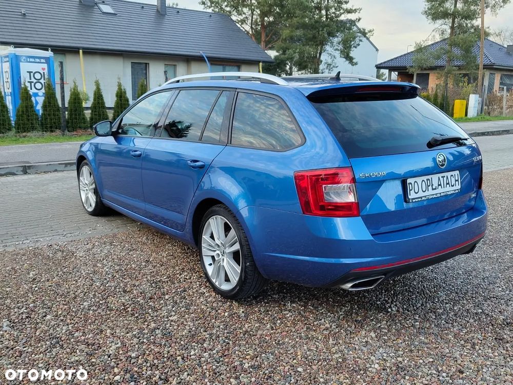 Skoda Octavia Combi 2.0 TDI RS - 17