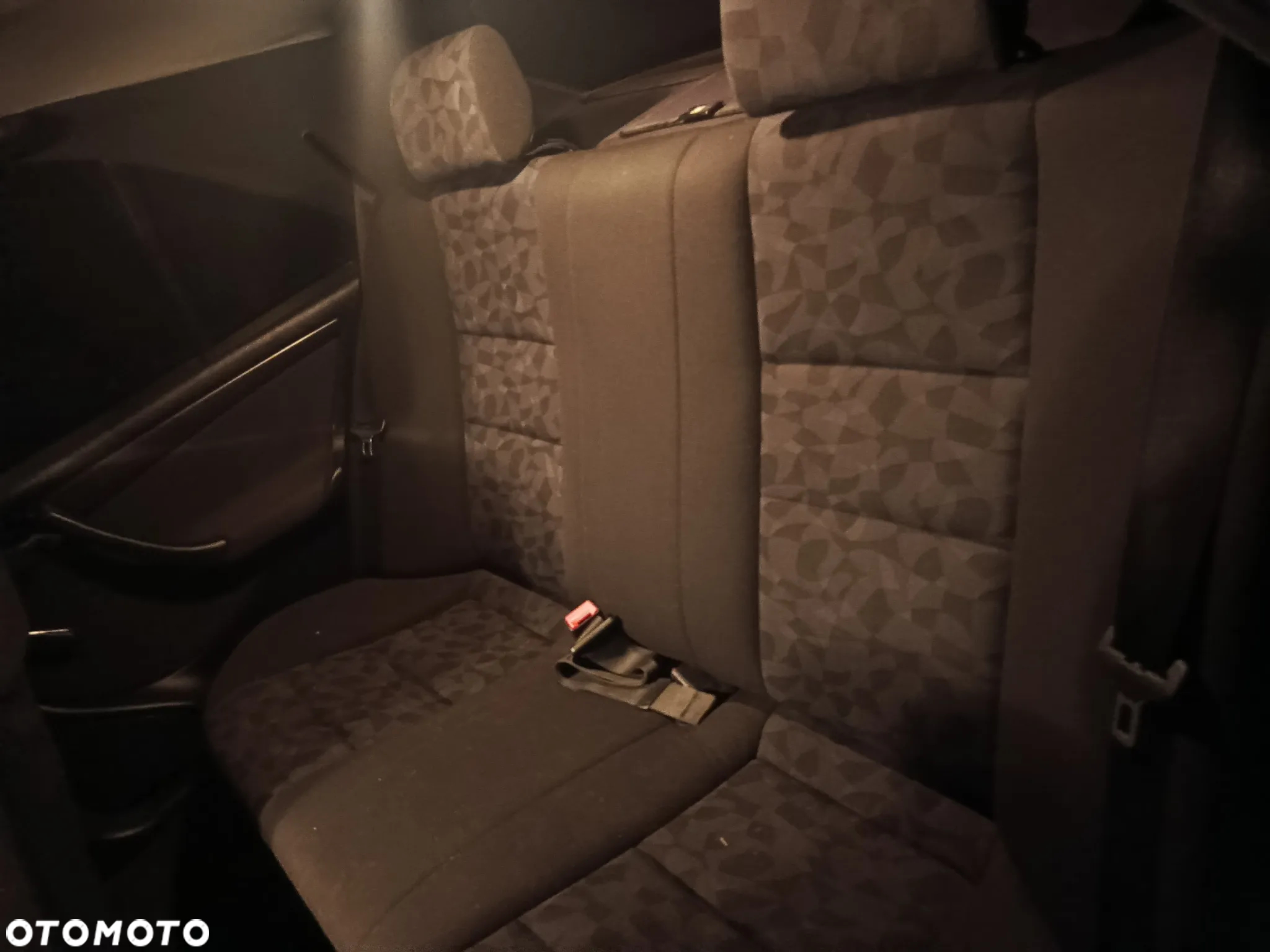 Mercedes-Benz Klasa C 180 Classic - 39