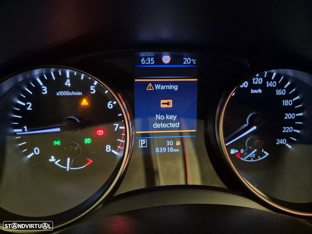 Nissan Qashqai 1.3 DIG-T DCT N-CONNECTA - 22