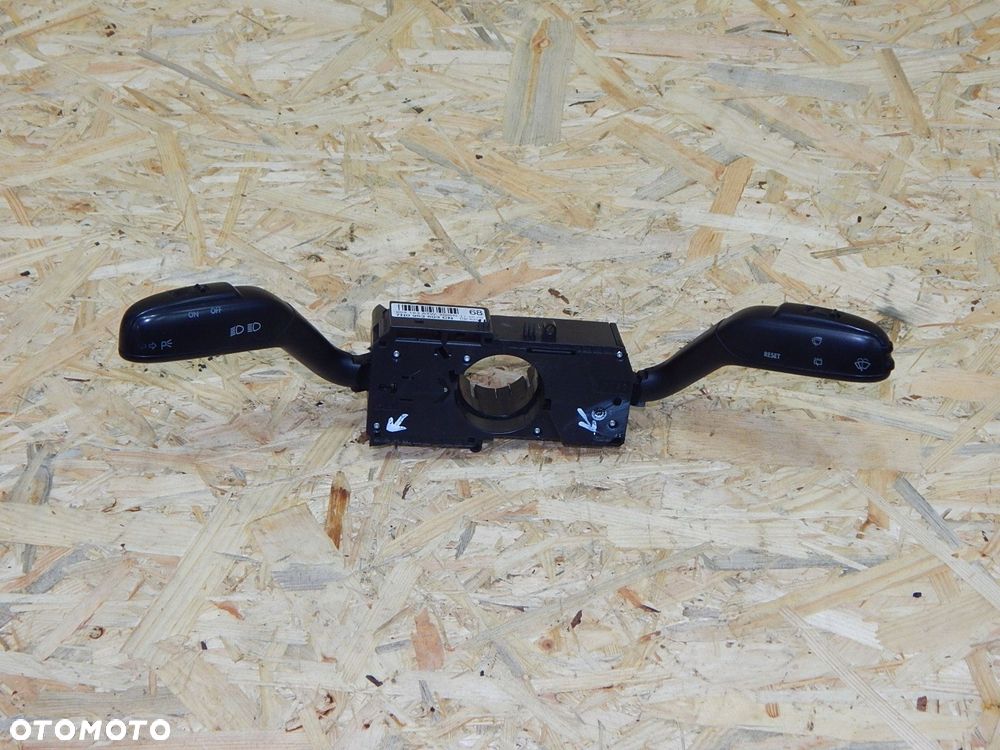 vw t5 przełącznik zespolony manetki 7h0953503cn delikatnie uszkodzone - 1