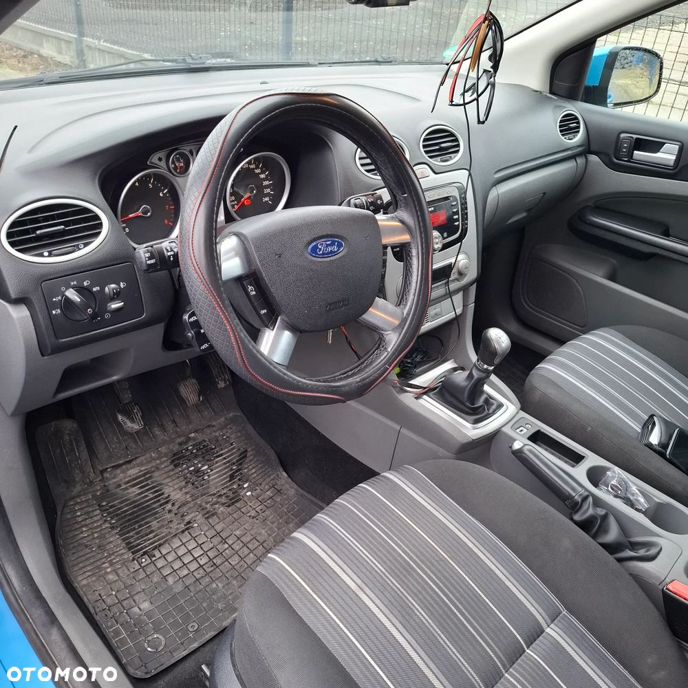 Ford Focus 1.6 X100 - 7