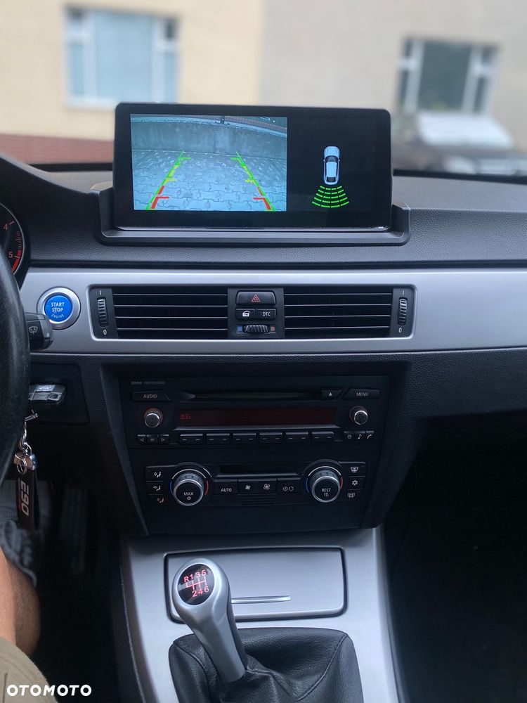BMW Seria 3 318d - 8