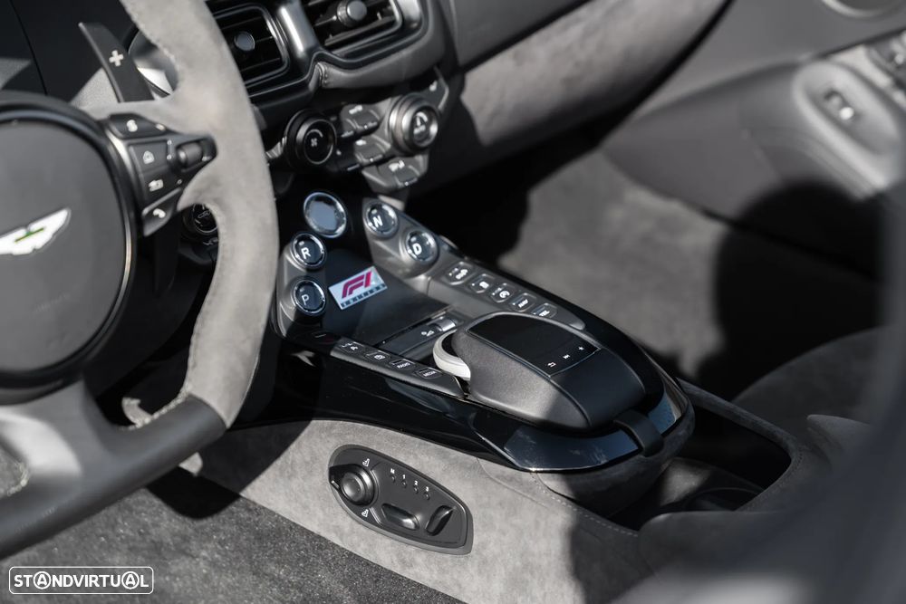 Aston Martin Vantage Roadster V8 F1 Edition - 26