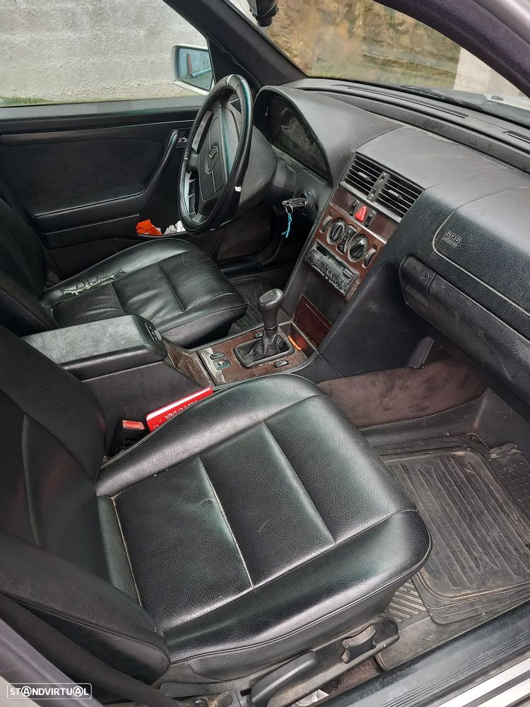 Mercedes-Benz C 200 D Classic - 4