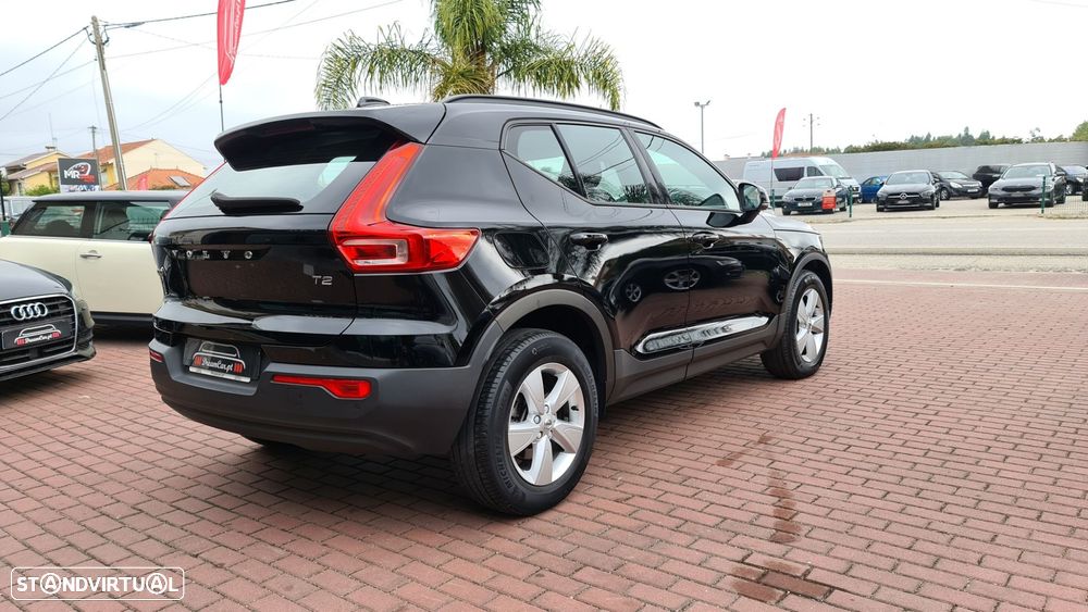 Volvo XC 40 1.5 T2 Momentum Plus - 12