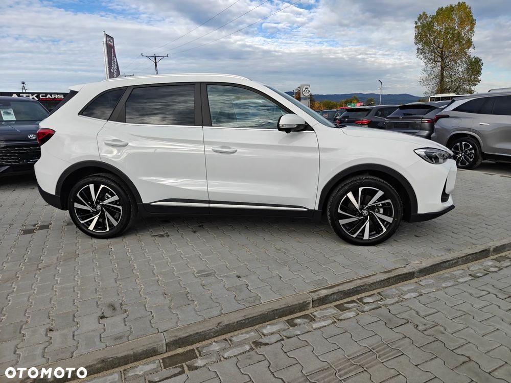 MG ZS Hybrid+ - 4