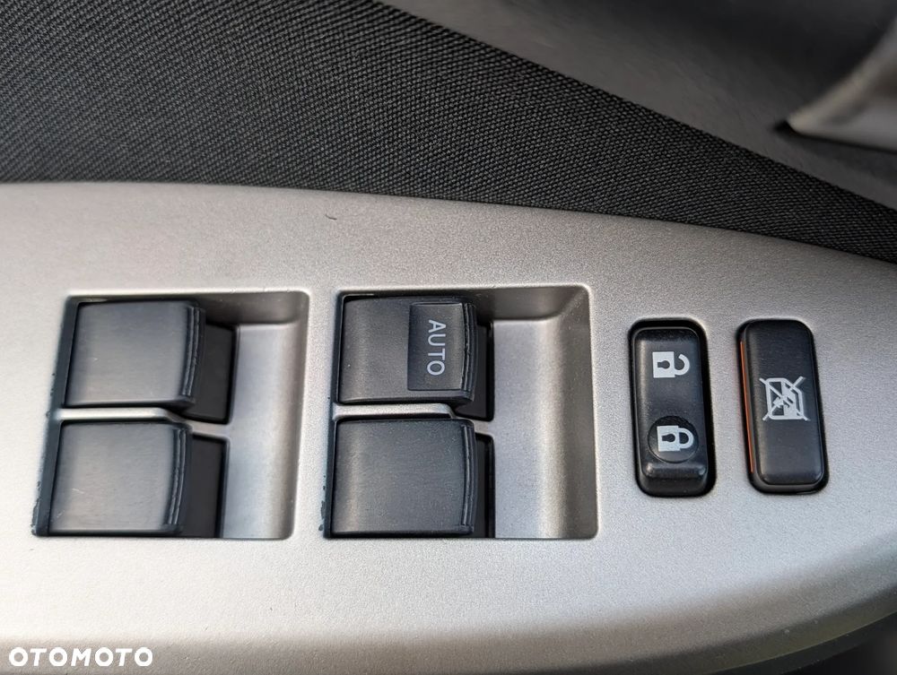 Toyota Corolla 1.6 Luna - 26