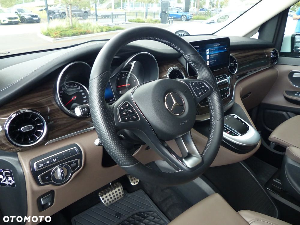 Mercedes-Benz Klasa V 300 d 4-Matic Avantgarde 9G-Tronic (d³ugi) - 12