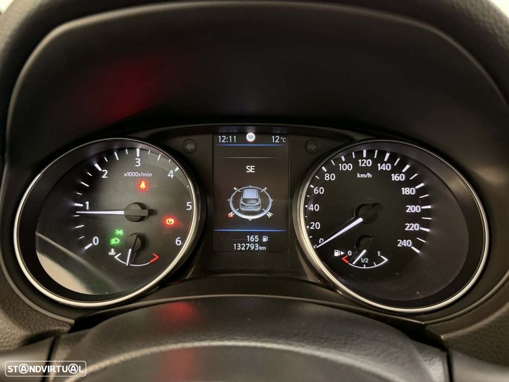 Nissan Qashqai 1.5 dCi N-Connecta - 16