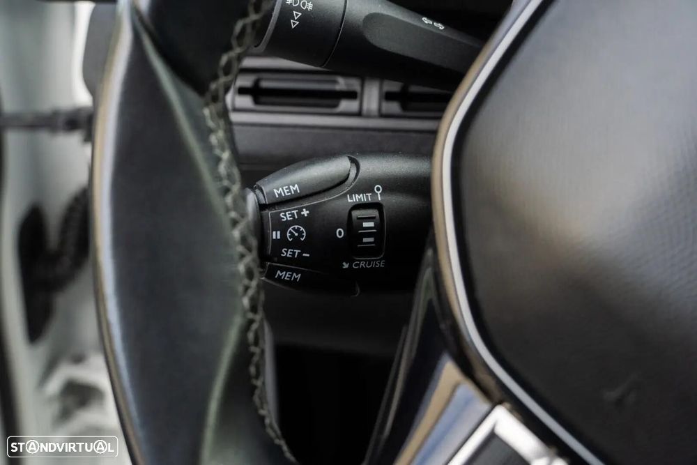 Peugeot 3008 - 25
