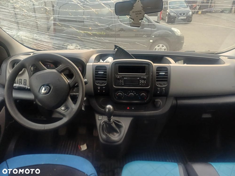 Renault Trafic - 15