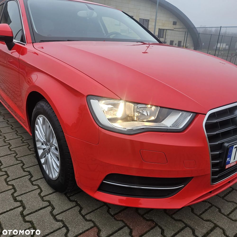Audi A3 Sportback 1.6 TDI DPF Ambition - 11