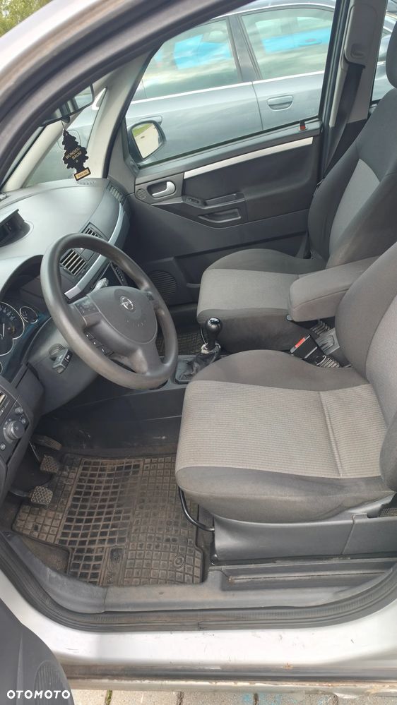 Opel Meriva - 9