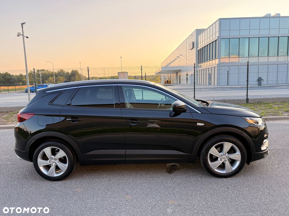Opel Grandland X 1.6 T Ultimate S&S - 9