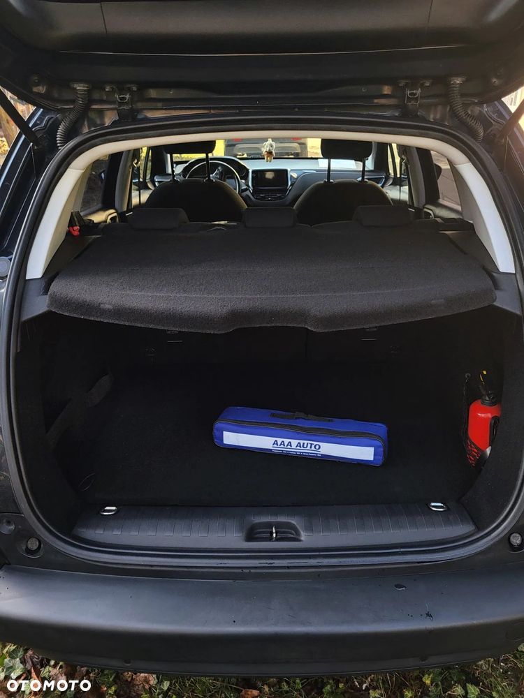 Peugeot 2008 1.2 Pure Tech Access EU6 - 9