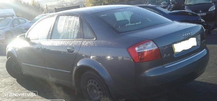 Audi A4 1.9 TDI de 2004 disponível para peças FRENTE VENDIDA - 4