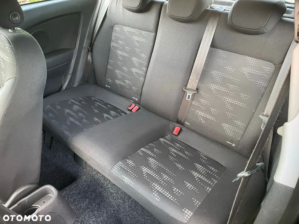 Opel Corsa - 2