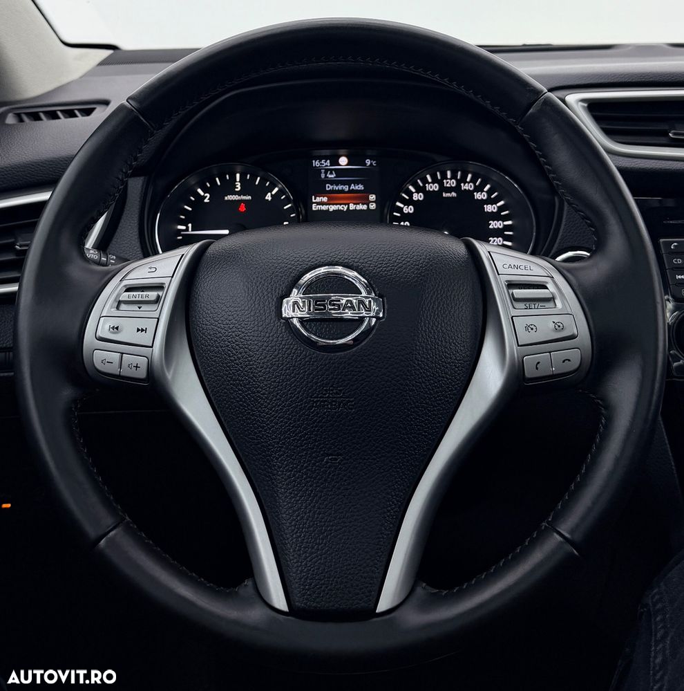Nissan Qashqai 1.6 DCI Xtronic N-Connecta - 31