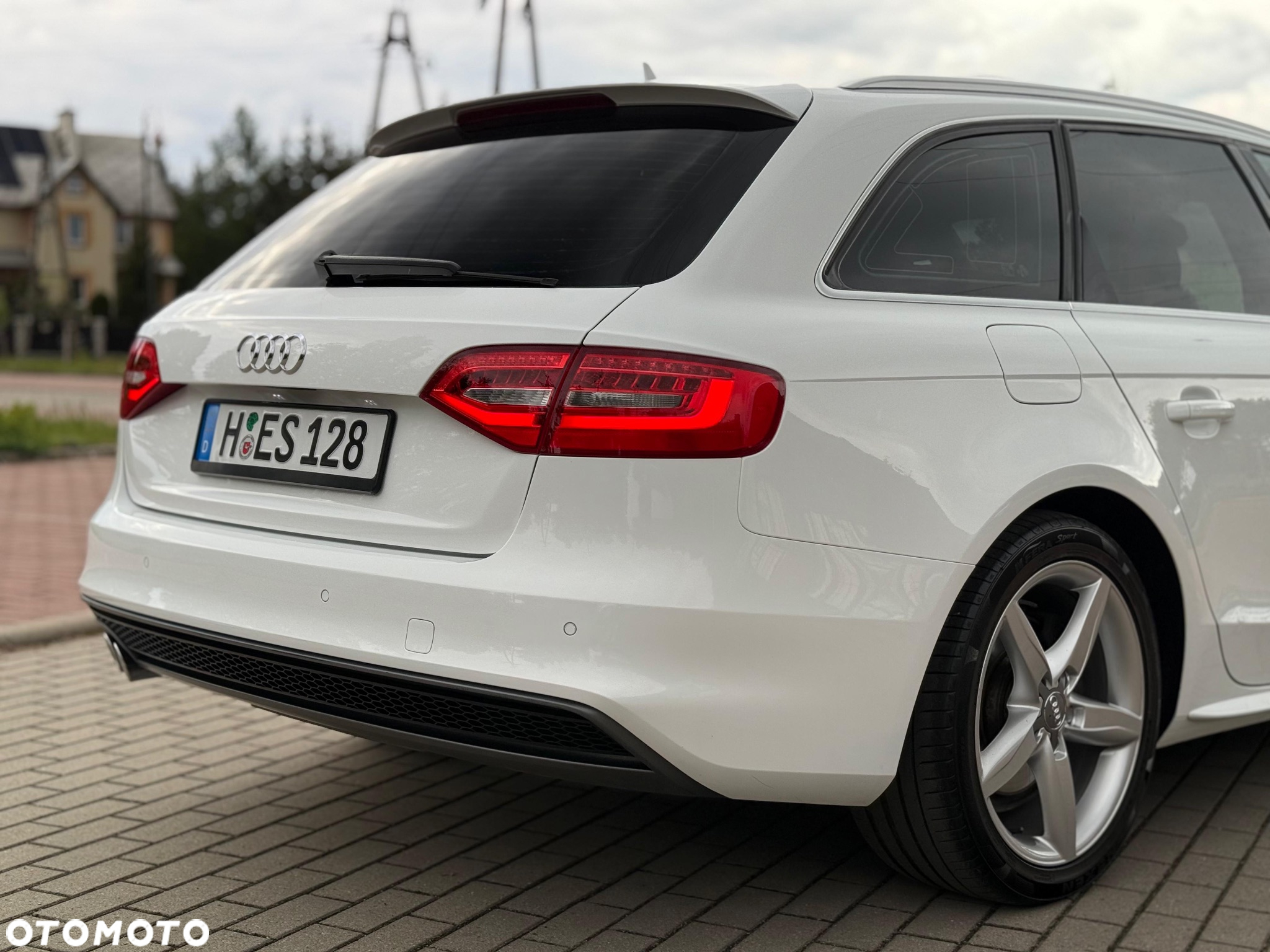 Audi A4 Avant 2.0 TDI DPF quattro S line Sportpaket - 19