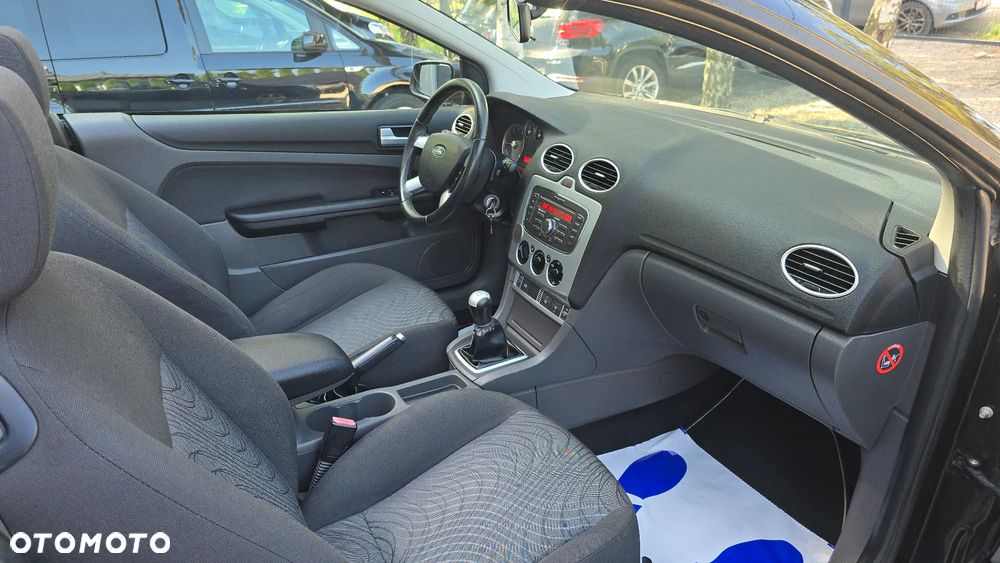 Ford Focus 1.6 16V Style - 8