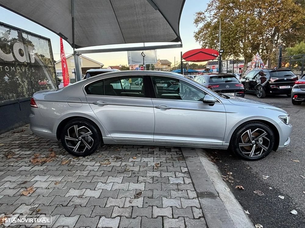 VW Passat 1.6 TDI Confortline - 9