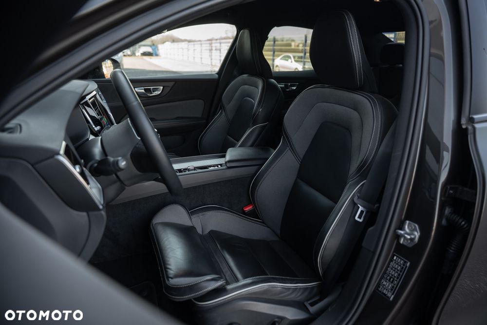 Volvo S60 T4 Geartronic RDesign - 24