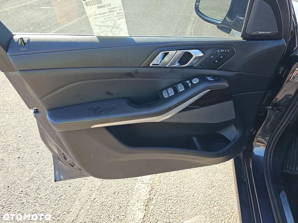 BMW X7 xDrive40i - 14