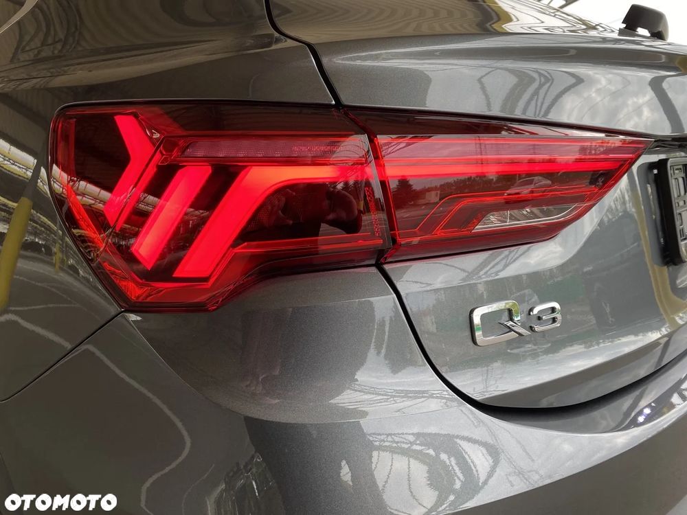 Audi Q3 35 TFSI mHEV S-Line S tronic - 12