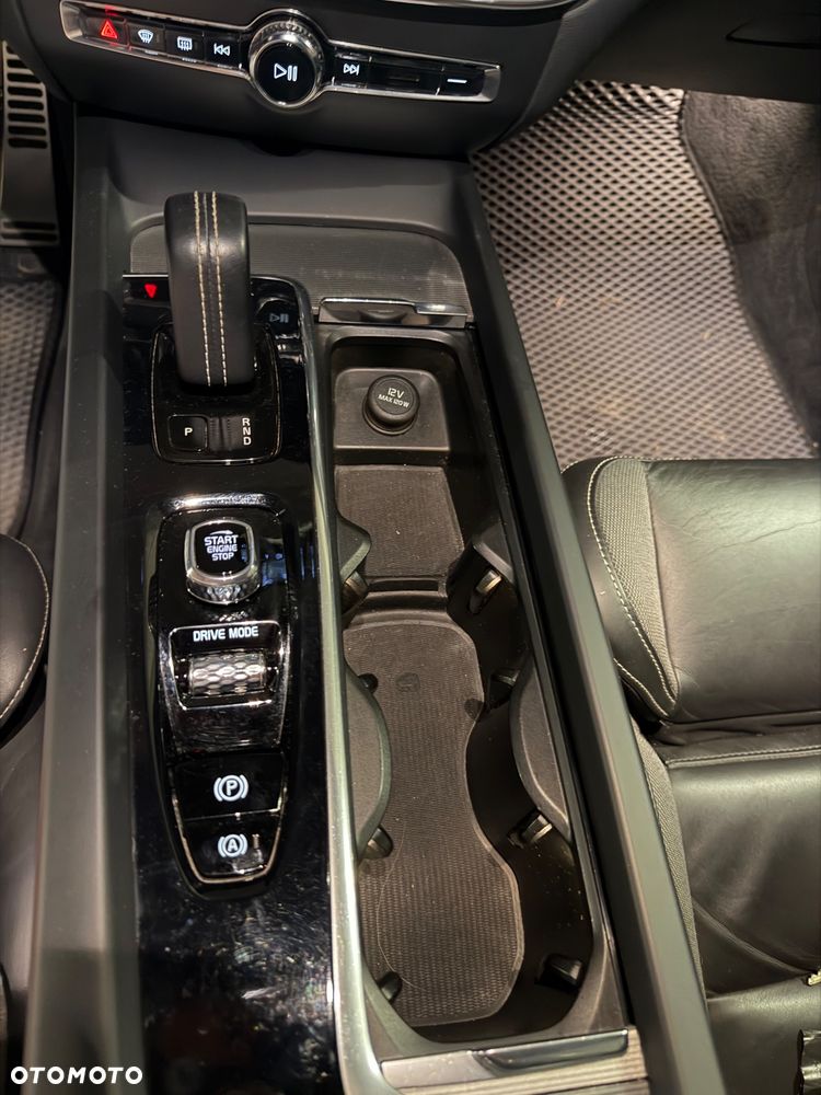 Volvo V60 B3 B R-Design - 14