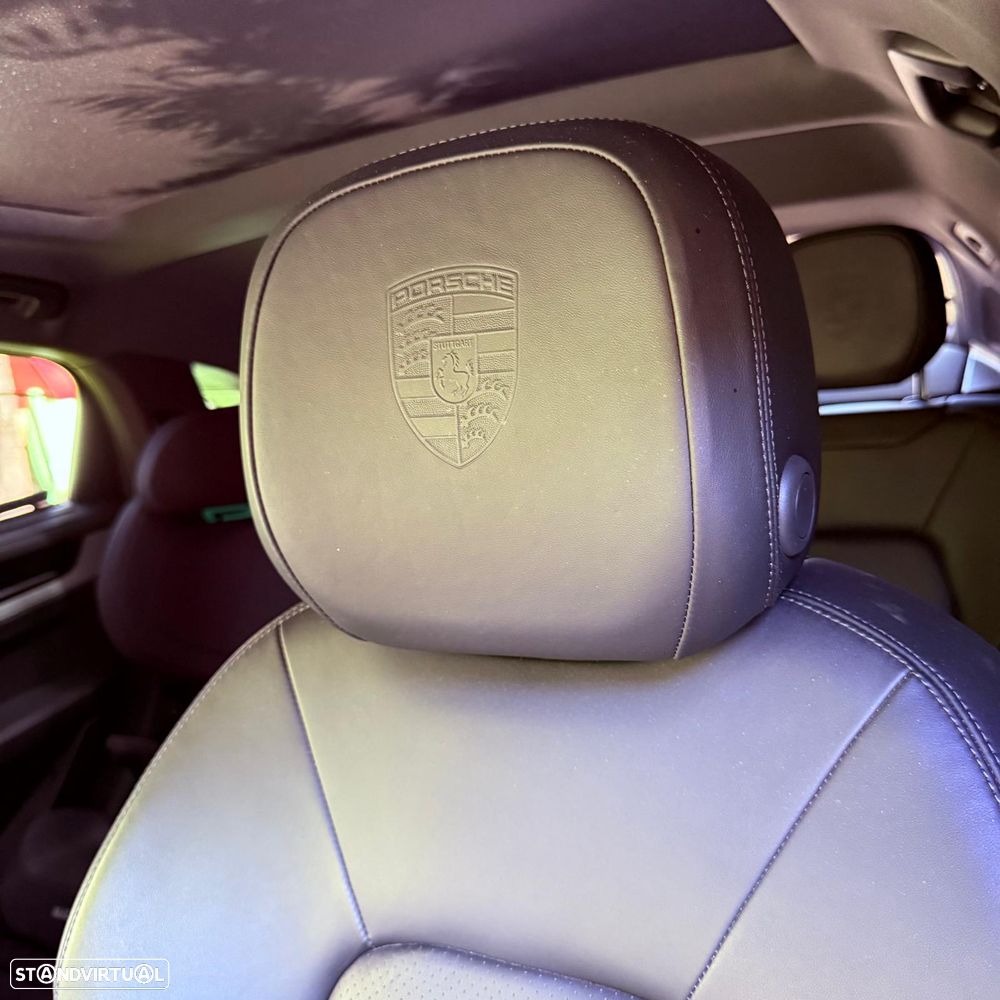 Porsche Cayenne Coupé E-Hybrid Tiptronic S Black Edition - 10