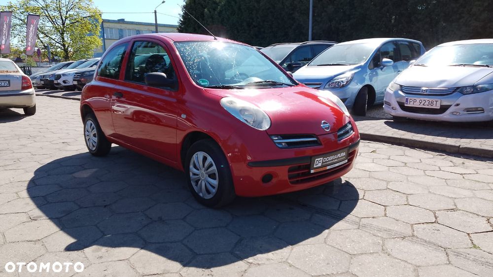 Nissan Micra - 1