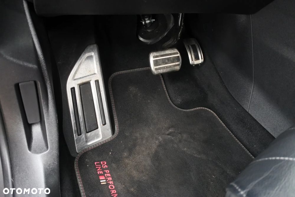 DS Automobiles DS 7 Crossback 1.6 PureTech Performance Line + - 24