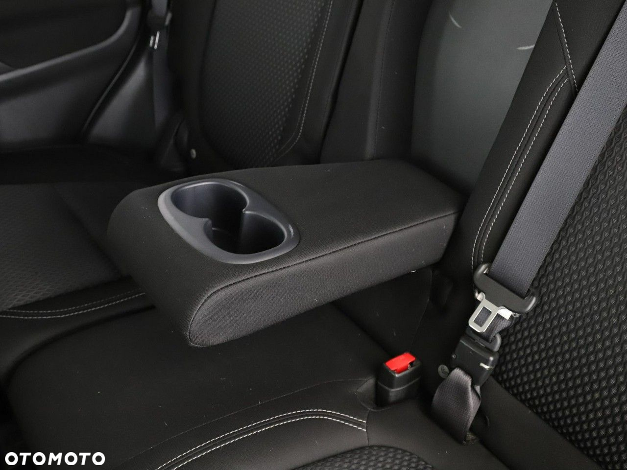 Mitsubishi Outlander - 39