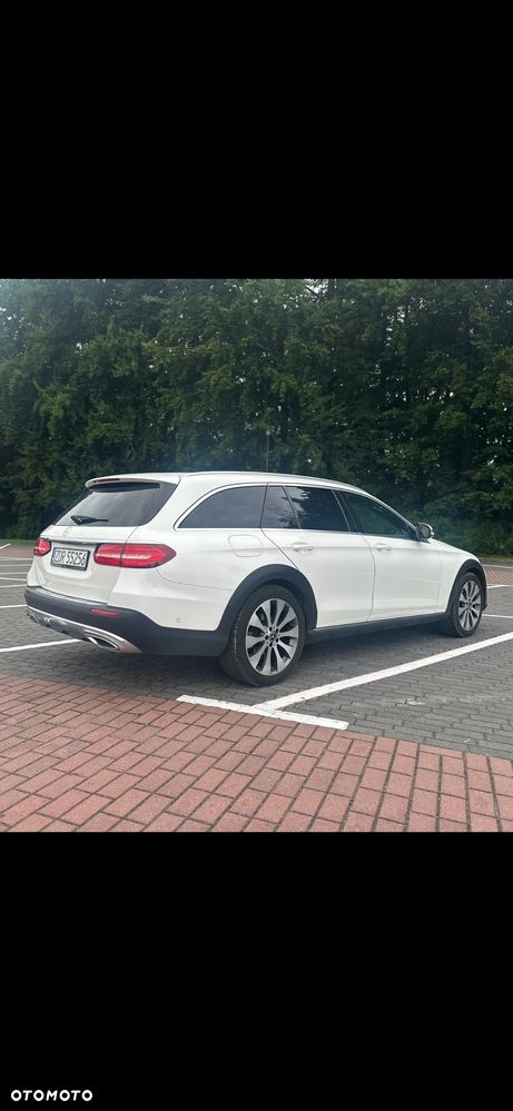 Mercedes-Benz Klasa E 220 d 4Matic T All-Terrain 9G-TRONIC Exclusive - 12