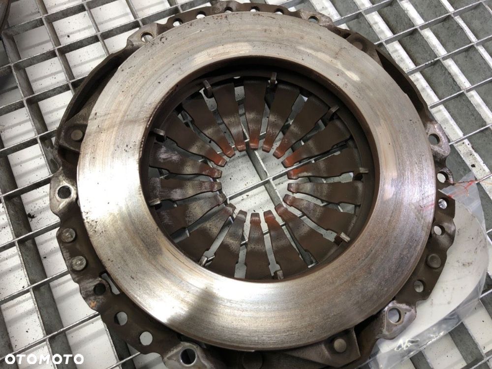 SPRZĘGŁO  DACIA DOKKER nadwozie wielkoprzestrzenne (MPV) (KE_) 2012 - 2022 1.5 dCi / Blue dCi 75 - 4