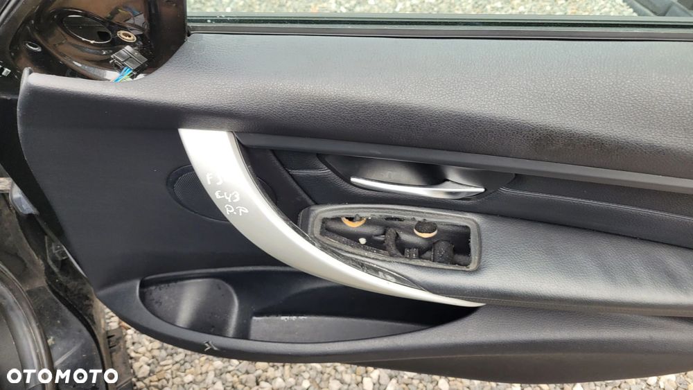 BOCZEK DRZWI PRAWY PRZÓD PRZEDNI BMW F30 F31 EUROPA - 2