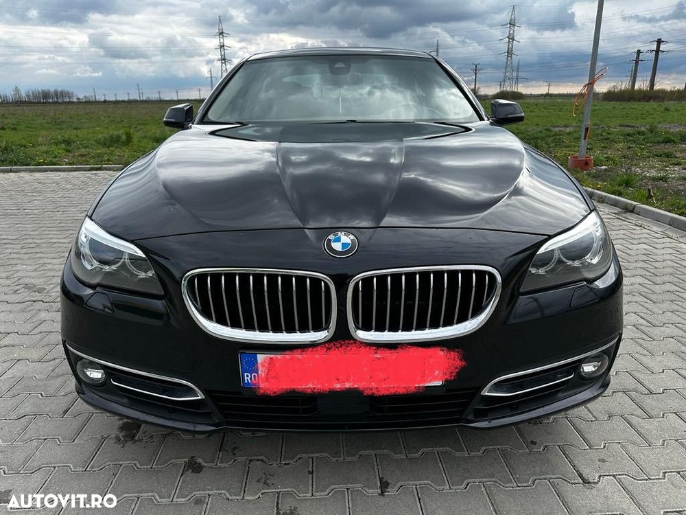 BMW Seria 5 520i Aut. Luxury Line - 1