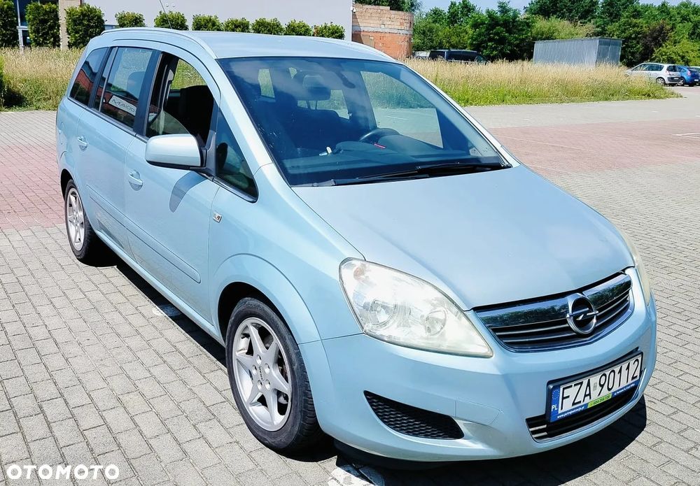 Opel Zafira 1.6 Cosmo - 1
