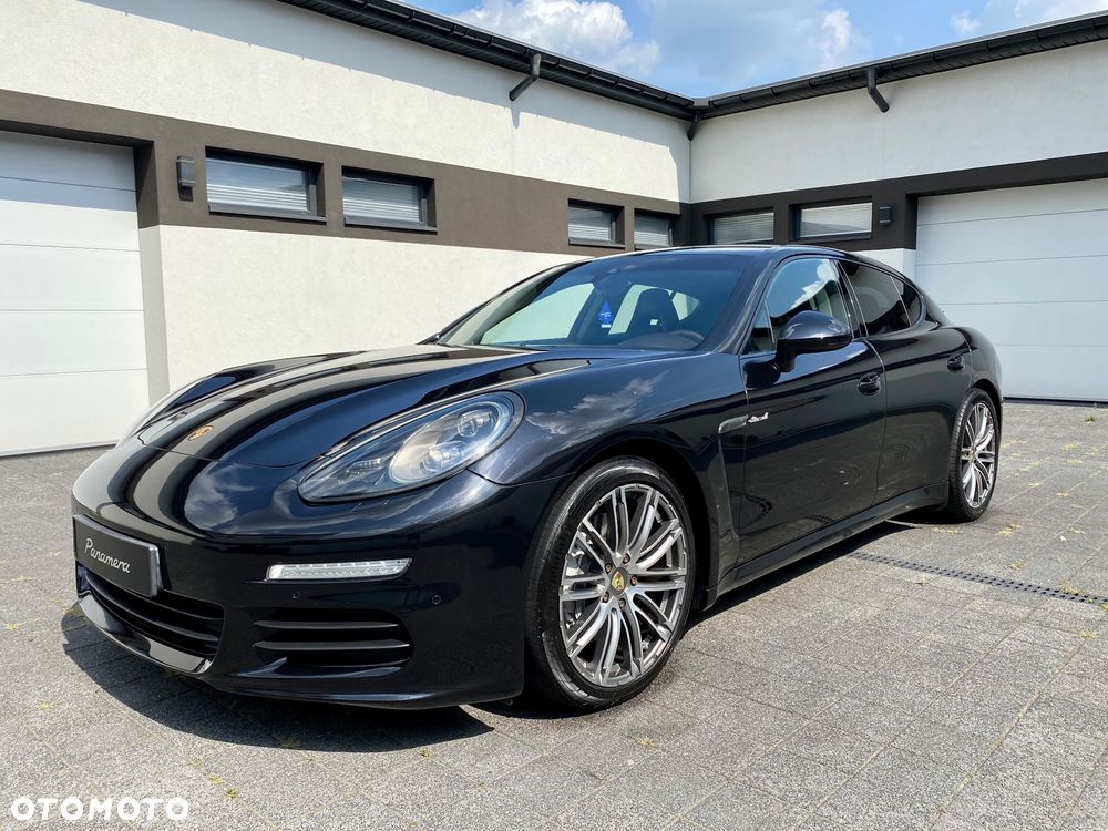 Porsche Panamera Diesel - 1