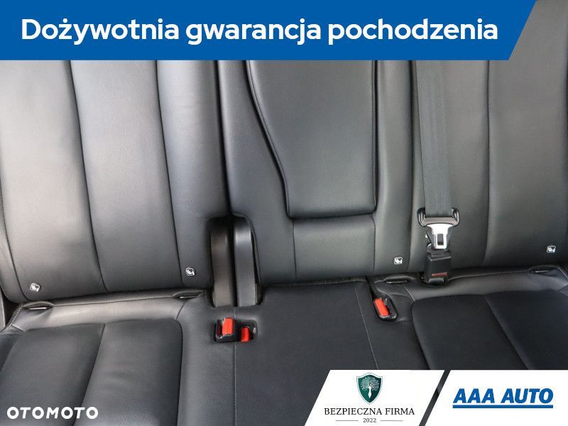 Mitsubishi Eclipse Cross - 12