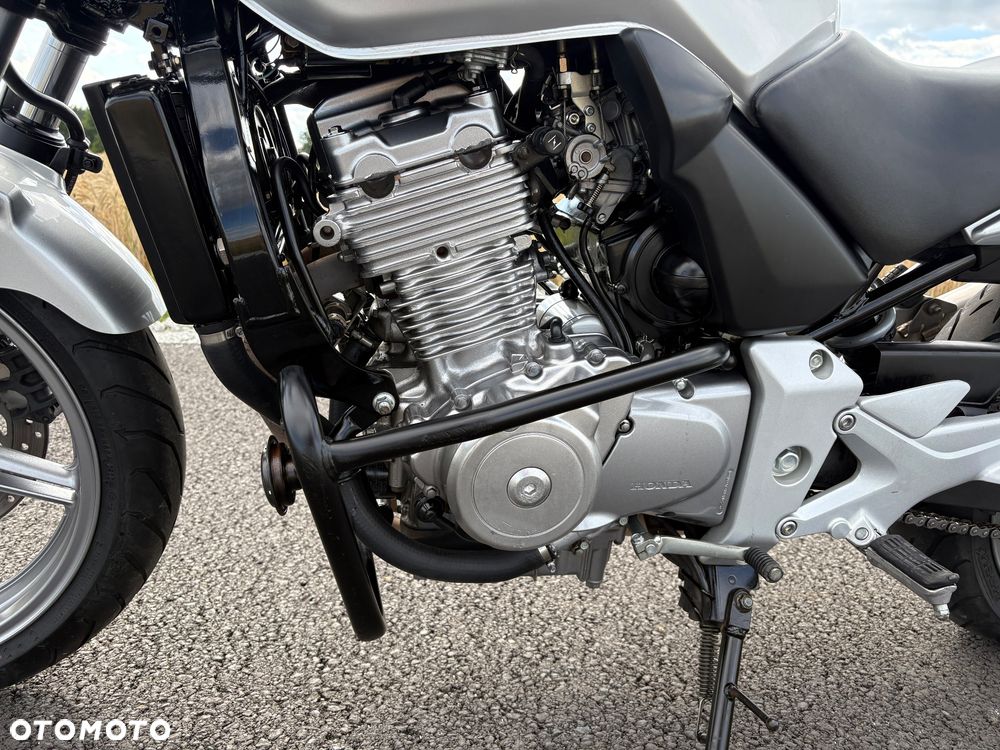 Honda CBF - 8