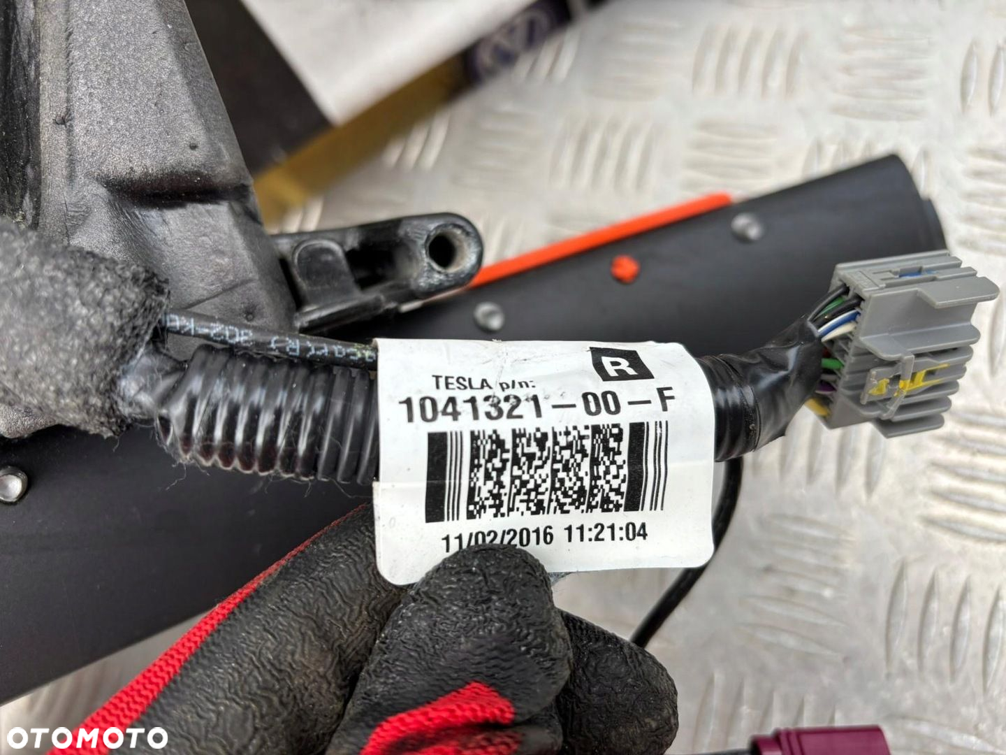 TESLA MODEL S LIFT LUSTERKO LEWE 13 PIN EU. 1041321 - 5