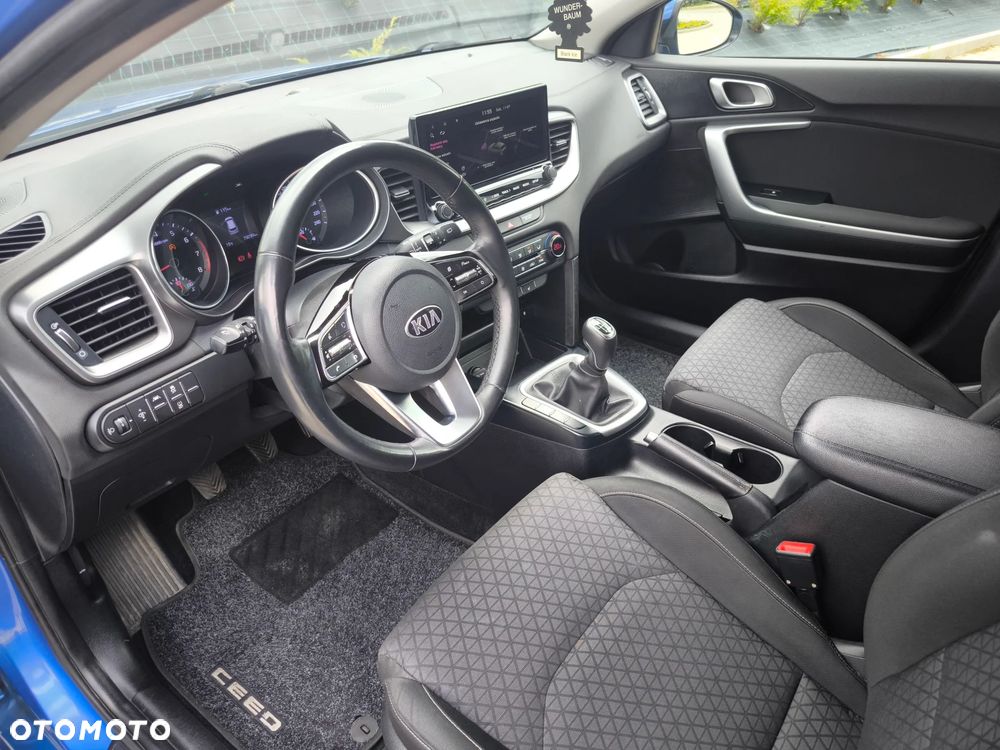 Kia Ceed 1.4 T-GDI L Business Line - 22