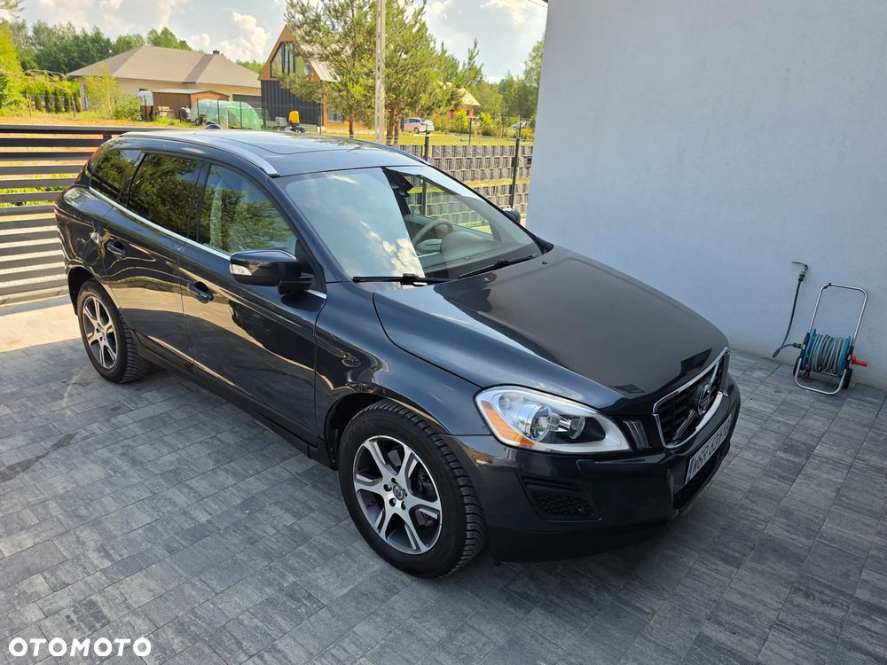Volvo XC 60 - 1